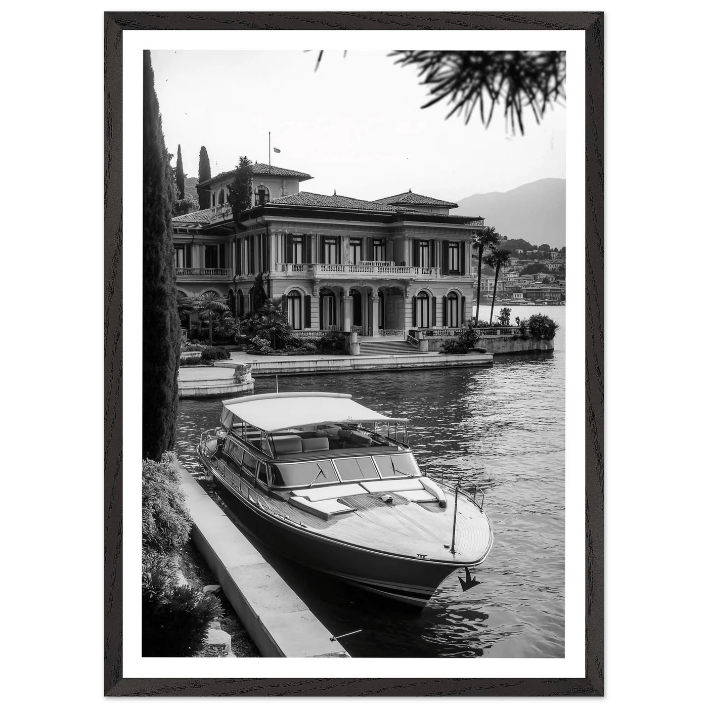 Tableau Noir et Blanc Bateau Lac de Côme - La Maison Du Tableau