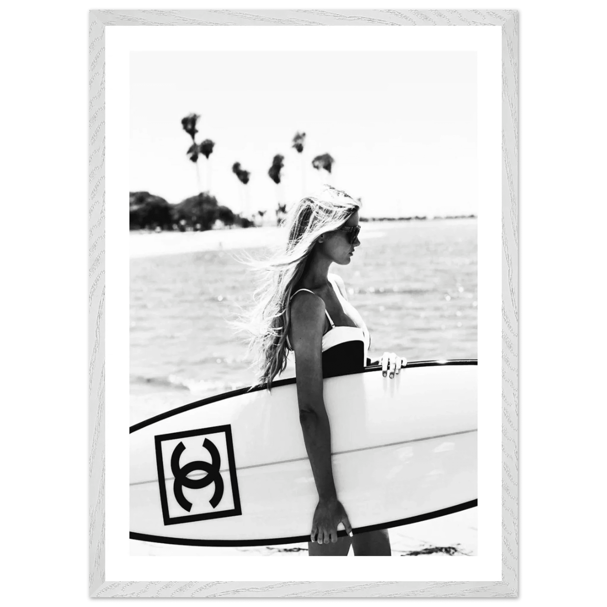Tableau Noir et Blanc Chanel Surfeuse Chic - La Maison Du Tableau