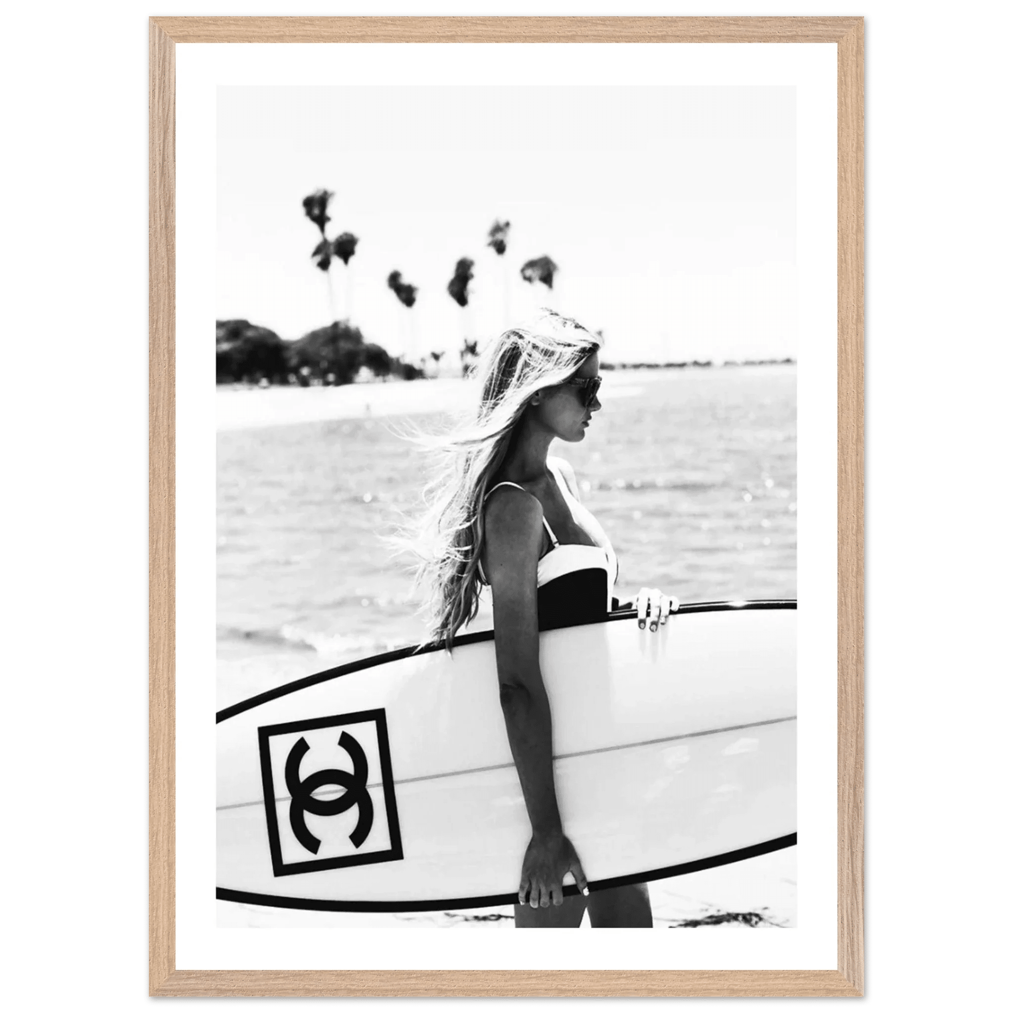 Tableau Noir et Blanc Chanel Surfeuse Chic - La Maison Du Tableau