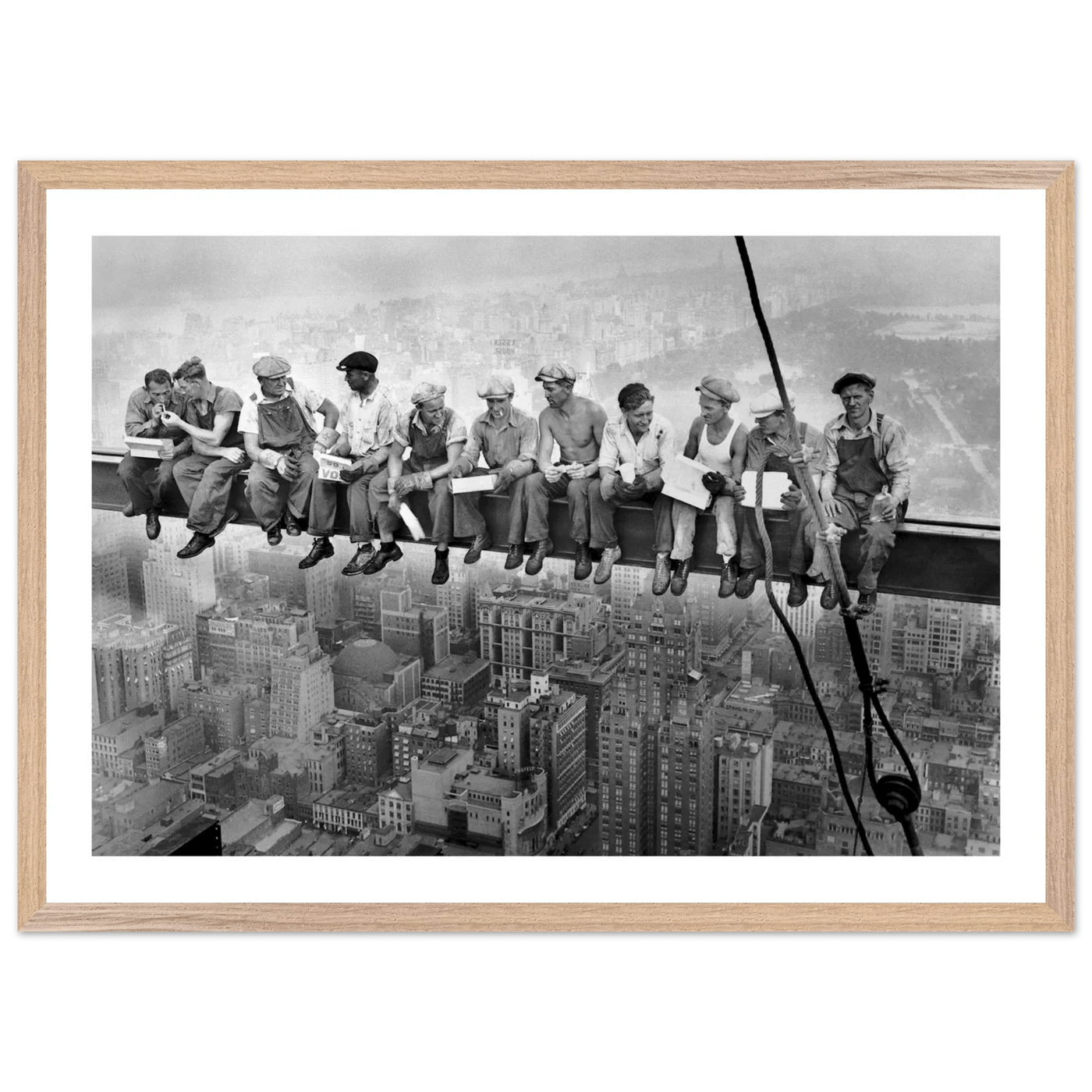 Tableau Noir et Blanc Déjeuner en Haut d'un Gratte - Ciel - La Maison Du Tableau