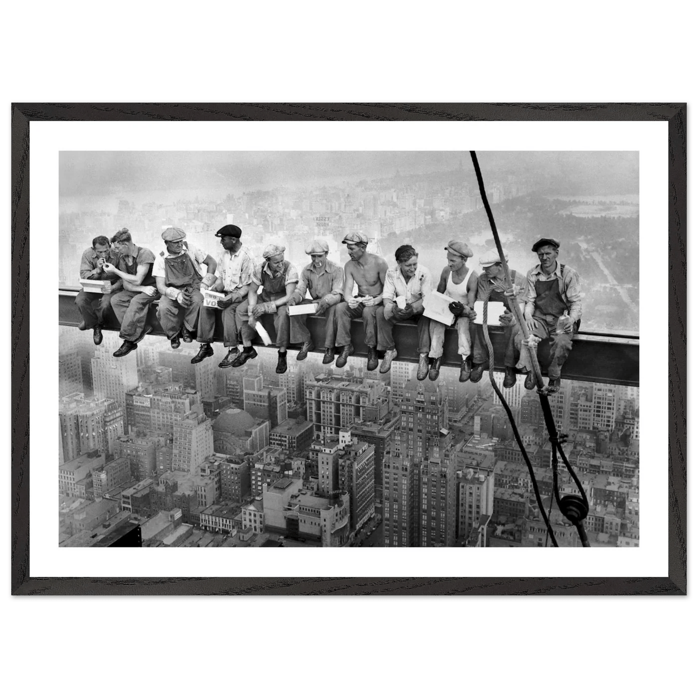 Tableau Noir et Blanc Déjeuner en Haut d'un Gratte - Ciel - La Maison Du Tableau